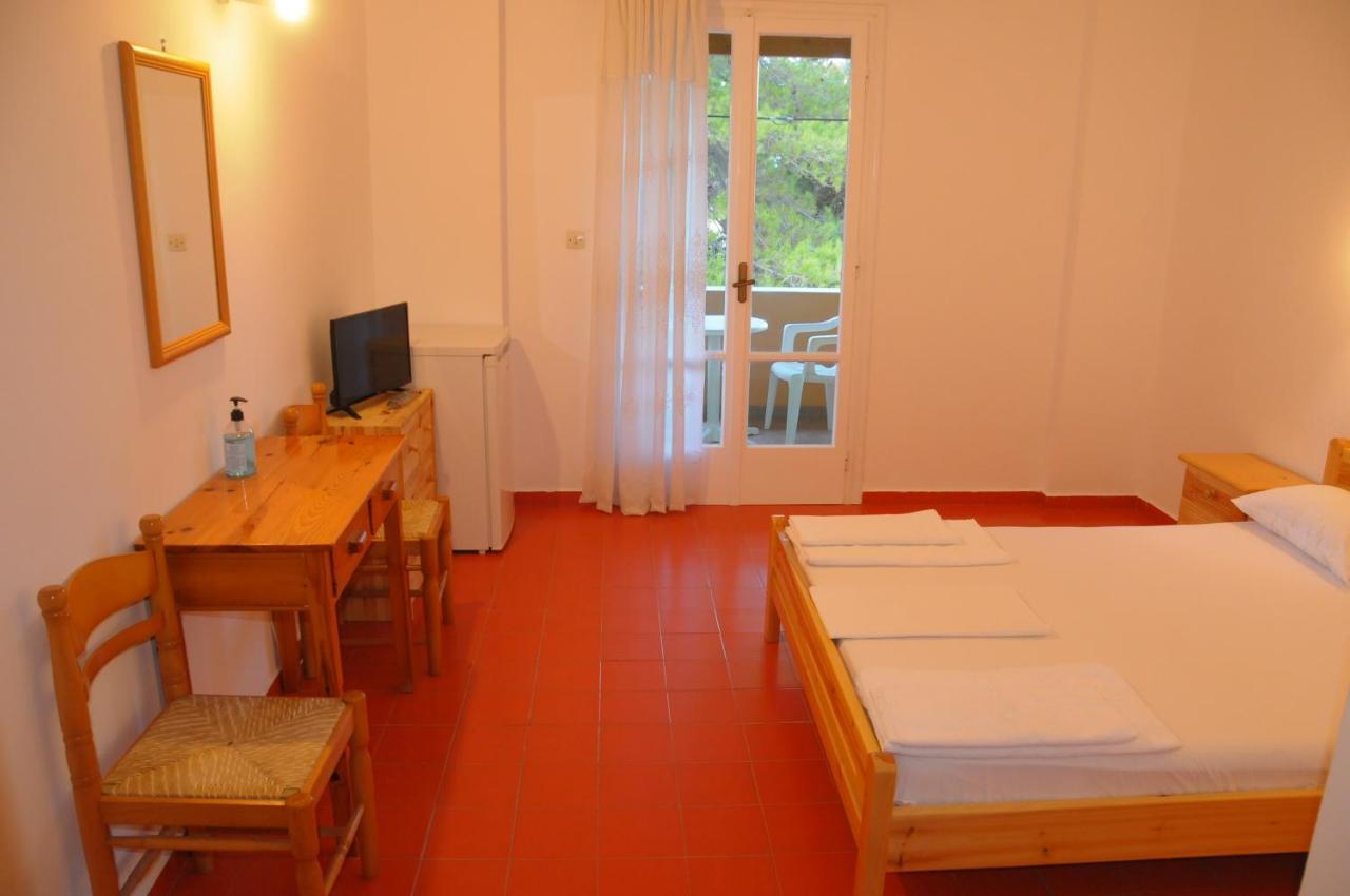 Chalikias Rooms Asprogerakata Exterior foto